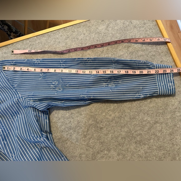 Orvis Men's Blue and White Striped Shirt (See Measurements) - Picture 7 of 9